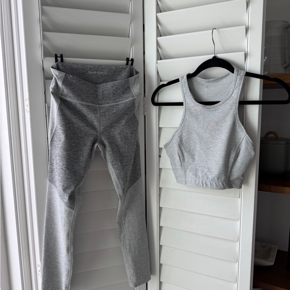 Outdoor Voices Light Gray Athletic Set - Top & Leggings Small